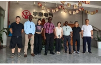 内蒙古国外客户到访湘潭电机车厂家考察